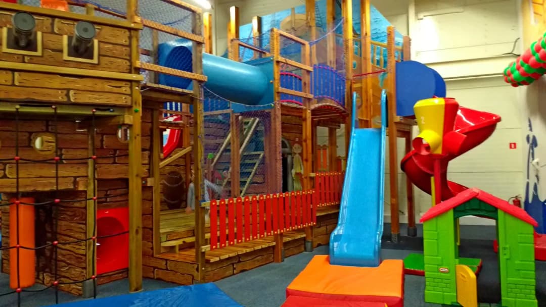 Małpi gaj Poznań – miejsca, które zachwycą dzieci i rodziców