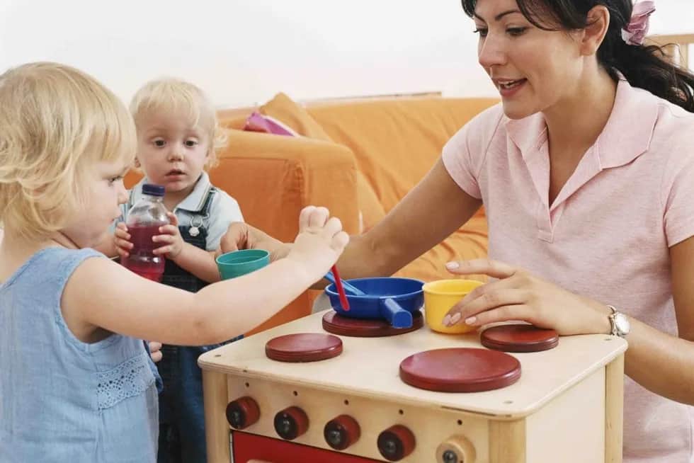 Czy żłobek to dobry wybór? Odkryj korzyści i wątpliwości