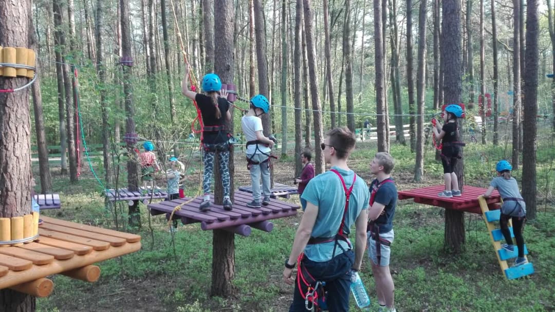 Park linowy Piaseczno - atrakcje, godziny otwarcia i lokalizacja